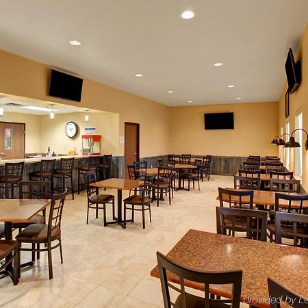 Rodeway Inn & Suites Phillipsburg Exterior photo