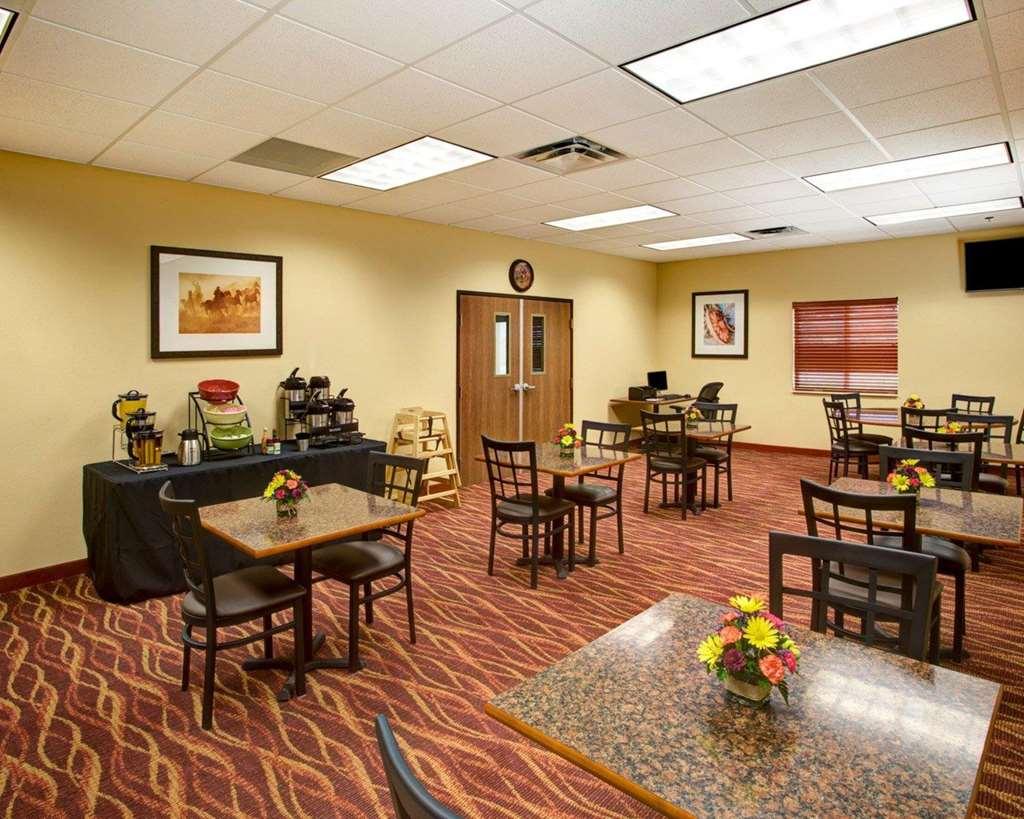 Rodeway Inn & Suites Phillipsburg Restaurant photo